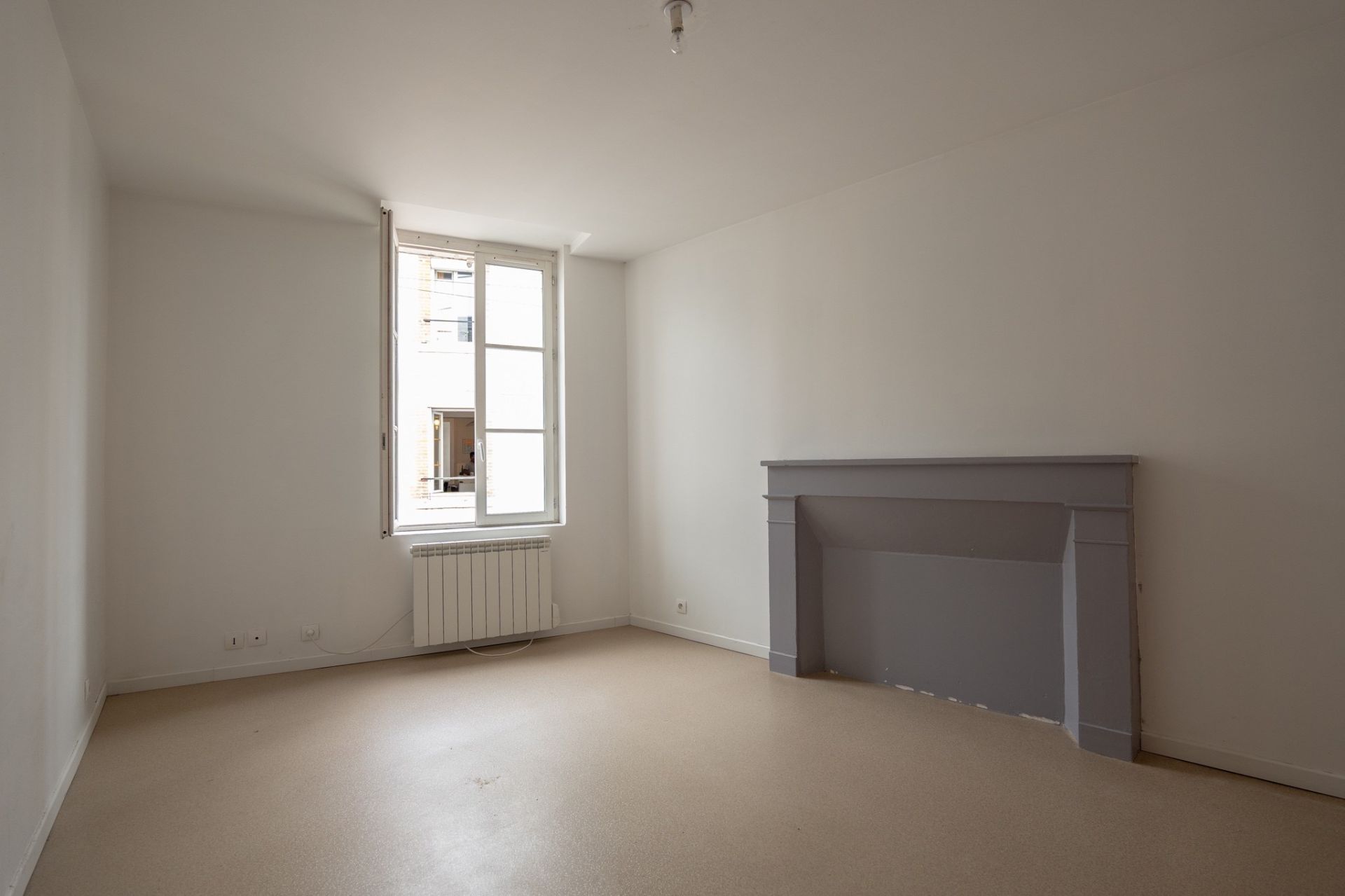 apartment 3 rooms for sale on BLOIS (41000)