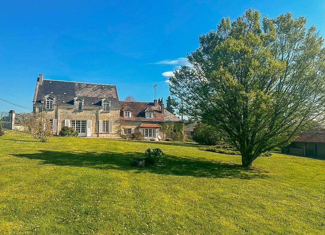 maison bourgeoise 10 pièces en vente sur TROO (41800)